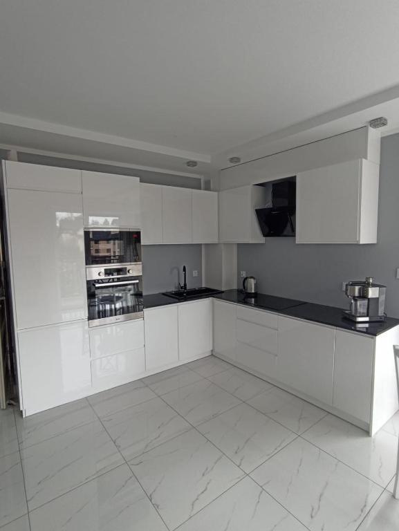 Apartament Бжег Екстериор снимка